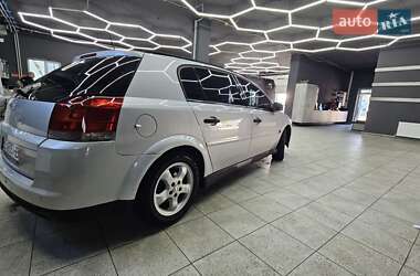 Хэтчбек Opel Signum 2003 в 