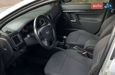 Хетчбек Opel Signum 2003 в 