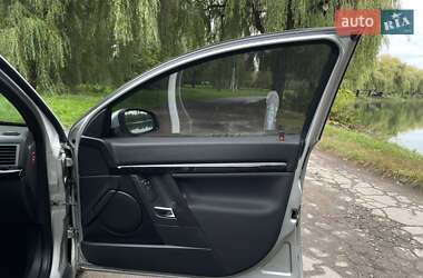 Хетчбек Opel Signum 2003 в 