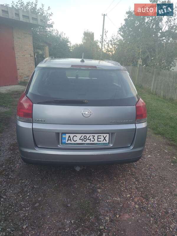 Хэтчбек Opel Signum 2003 в Нововолынске