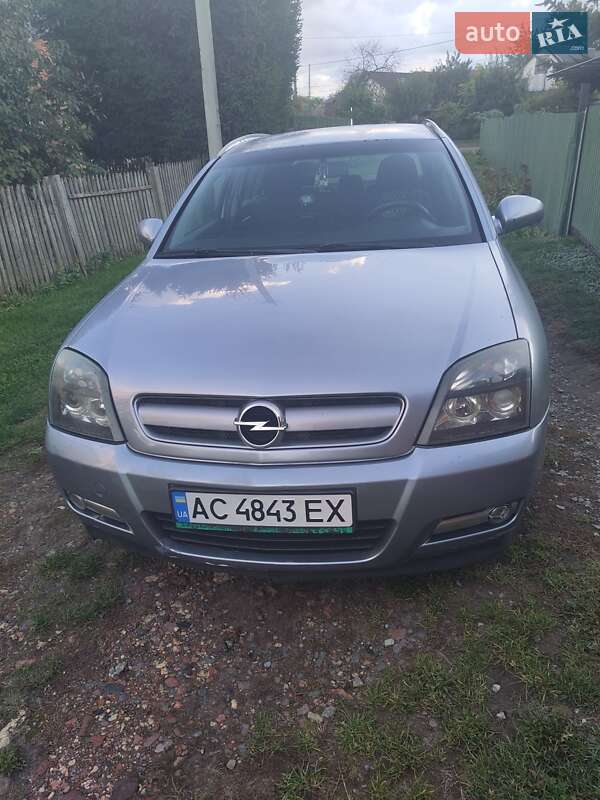 Opel Signum 2003