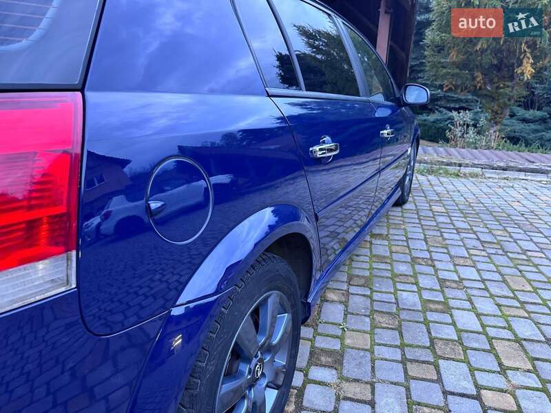 Хетчбек Opel Signum 2007 в Львові фото 6 Хетчбек Opel Signum 2007 в Львові