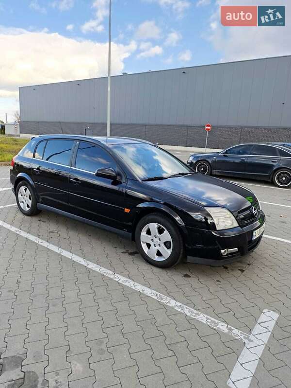 Opel Signum 2003