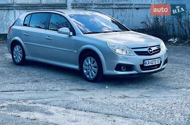 Хэтчбек Opel Signum 2006 в Киеве