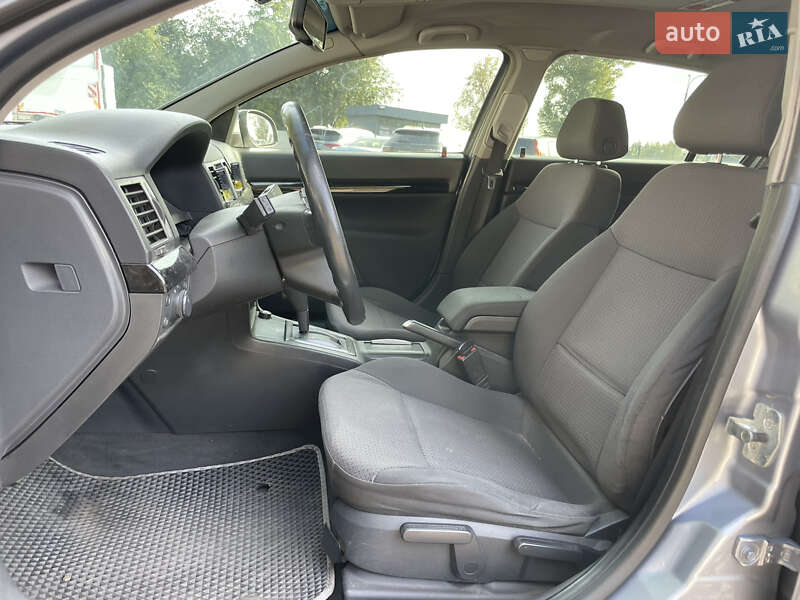 Хэтчбек Opel Signum 2004 в Киеве