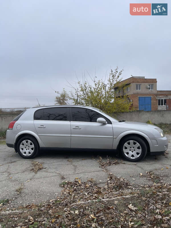 Хэтчбек Opel Signum 2005 в Запорожье