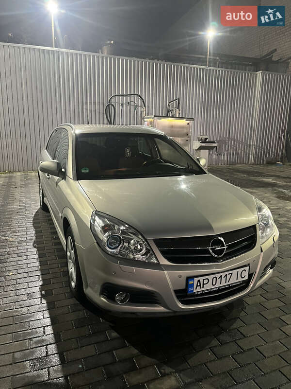 Хэтчбек Opel Signum 2006 в Запорожье