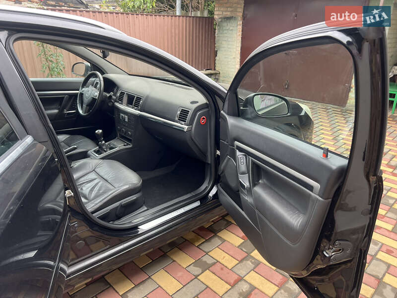 Хэтчбек Opel Signum 2008 в Умани