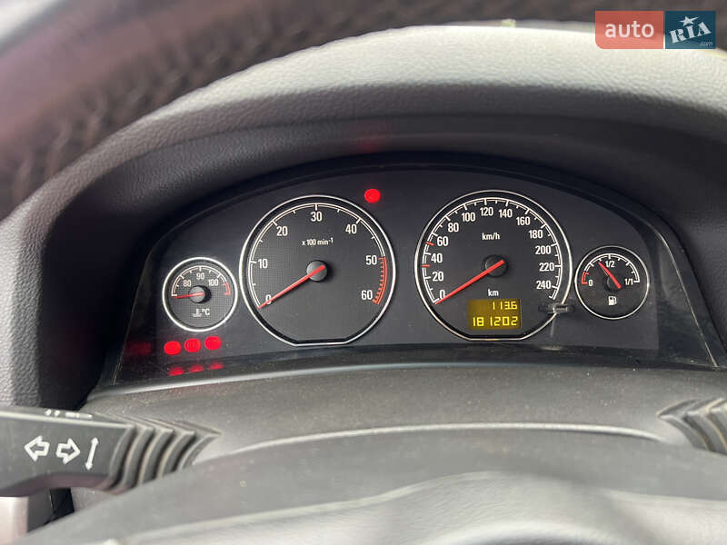 Хэтчбек Opel Signum 2008 в Умани