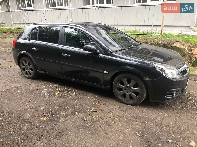 Хэтчбек Opel Signum 2008 в Львове