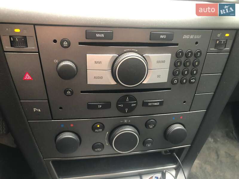 Хэтчбек Opel Signum 2008 в Львове