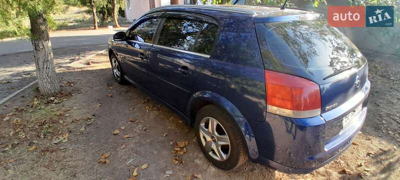 Хэтчбек Opel Signum 2005 в Николаеве