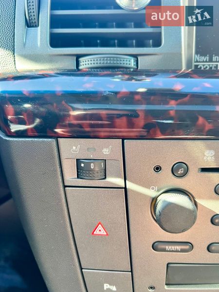 Хэтчбек Opel Signum 2004 в Киеве