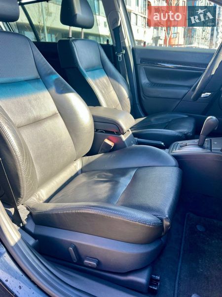 Хэтчбек Opel Signum 2004 в Киеве