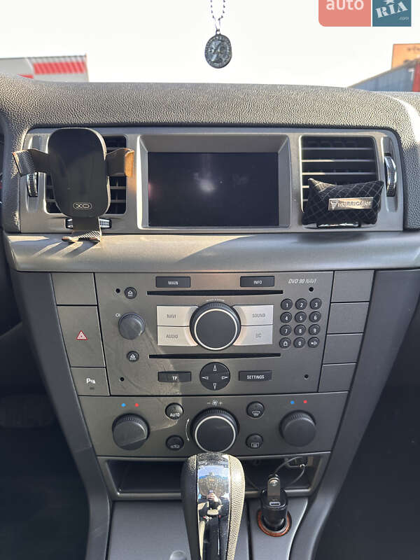 Хэтчбек Opel Signum 2008 в Святопетровское фото 26 Хэтчбек Opel Signum 2008 в Святопетровское