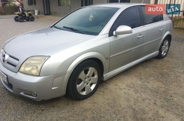 Хэтчбек Opel Signum 2004 в Мукачево