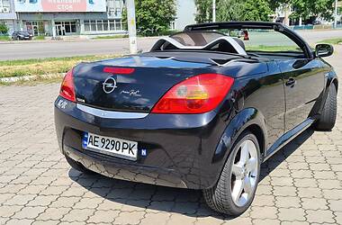 Кабриолет Opel Tigra 2004 в Днепре