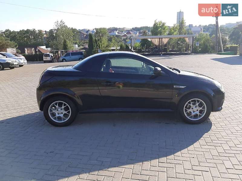 Кабриолет Opel Tigra 2005 в 