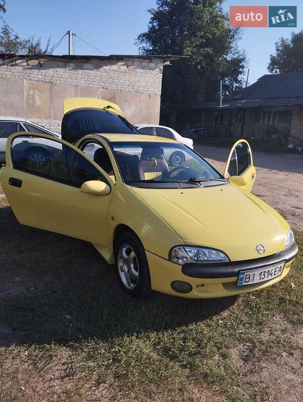Купе Opel Tigra 1996 в Лубнах
