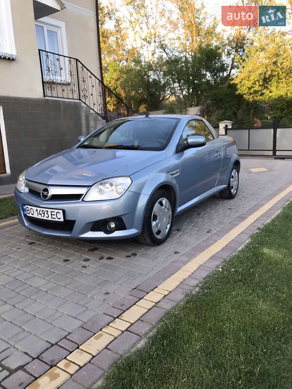 Кабриолет Opel Tigra 2007 в Теребовле