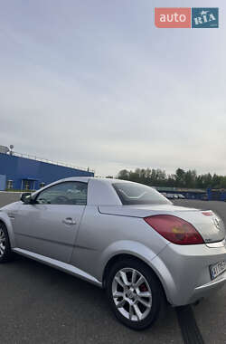 Кабриолет Opel Tigra 2005 в 