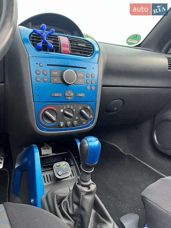 Кабриолет Opel Tigra 2005 в Киеве