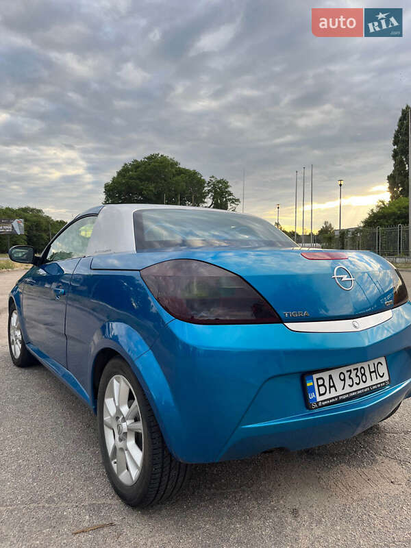 Кабриолет Opel Tigra 2005 в Киеве