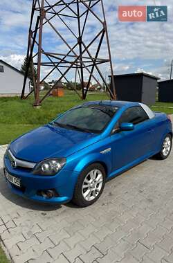 Кабриолет Opel Tigra 2005 в Львове
