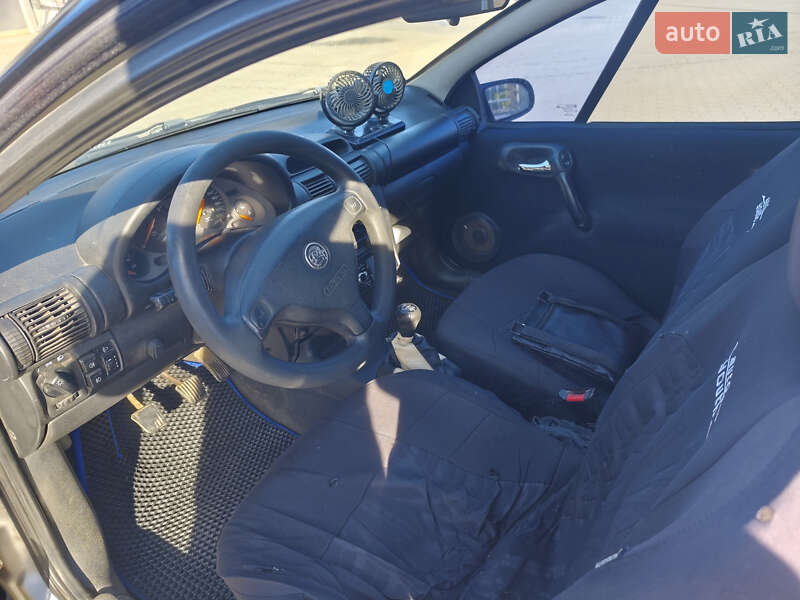 Купе Opel Tigra 1999 в Бучаче