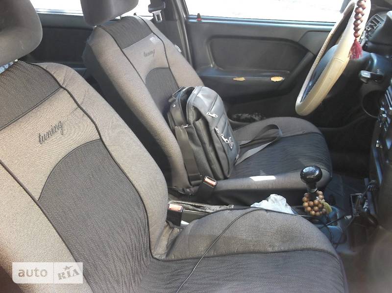 Седан Opel Vectra 1989 в Киеве