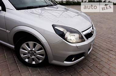 Седан Opel Vectra 2009 в Ивано-Франковске