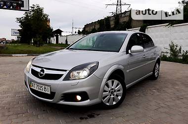 Седан Opel Vectra 2009 в Ивано-Франковске