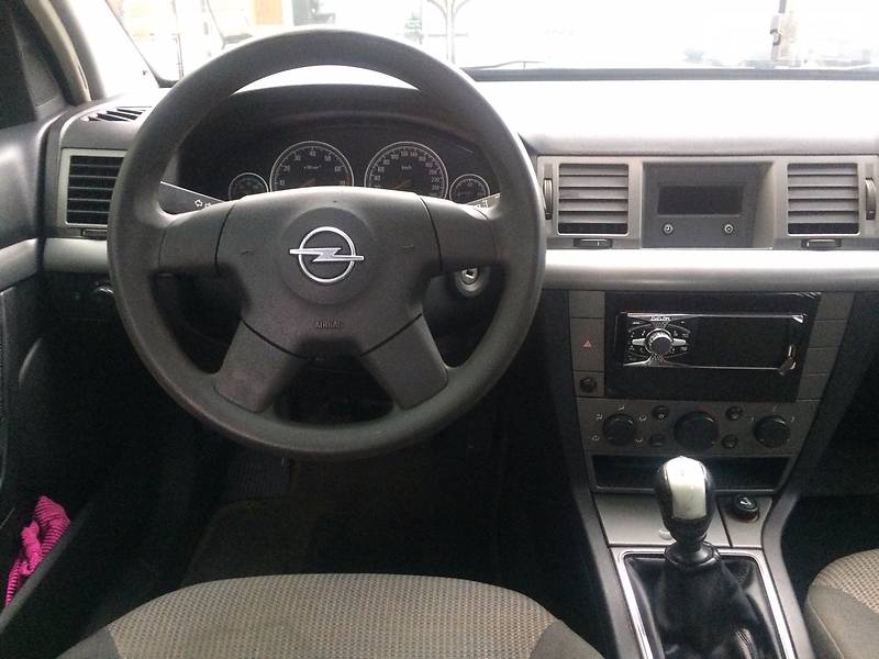 Седан Opel Vectra 2005 в Миколаєві
