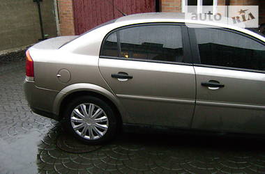 Седан Opel Vectra 2003 в Луцке