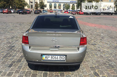 Седан Opel Vectra 2004 в Харкові