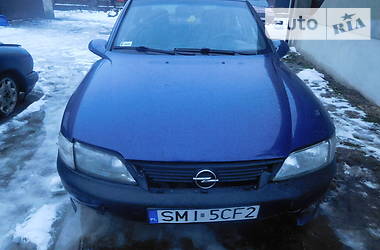 Седан Opel Vectra 1998 в Сарнах
