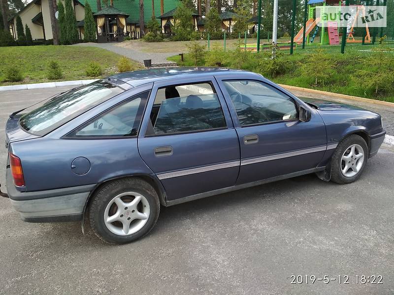 Opel Vectra 1989