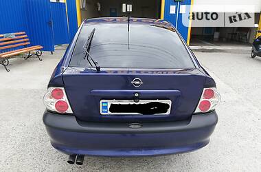 Хетчбек Opel Vectra 1996 в 