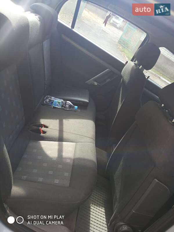 Седан Opel Vectra 2005 в Марганце фото 6 Седан Opel Vectra 2005 в Марганце