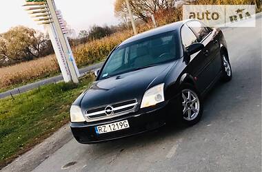 Седан Opel Vectra 2004 в Хусте