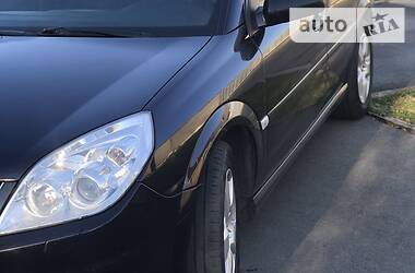 Седан Opel Vectra 2006 в Староконстантинове