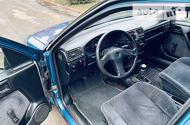 Седан Opel Vectra 1993 в Полтаве