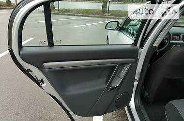 Седан Opel Vectra 2006 в 
