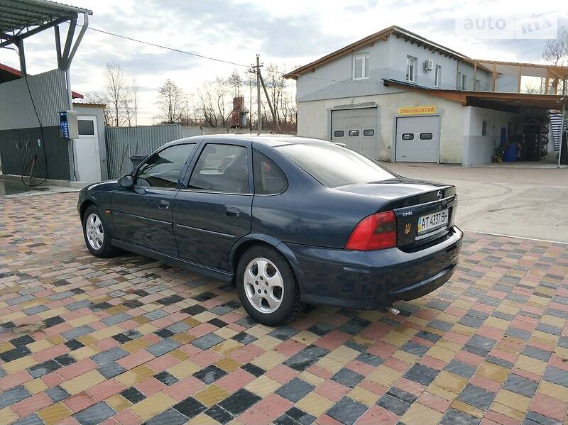 Седан Opel Vectra 2000 в Болехові