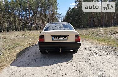 Седан Opel Vectra 1991 в 