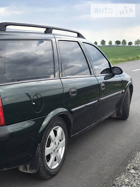 Універсал Opel Vectra 1998 в Івано-Франківську