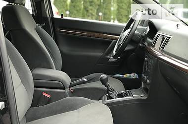 Универсал Opel Vectra 2004 в 