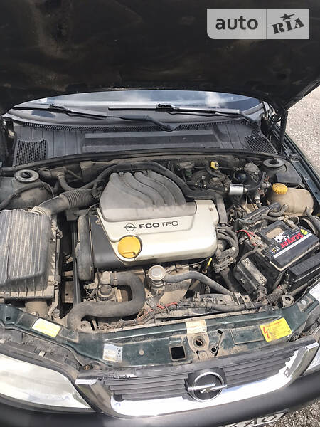 Універсал Opel Vectra 1998 в Івано-Франківську