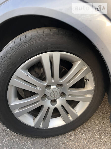 Седан Opel Vectra 2008 в Києві