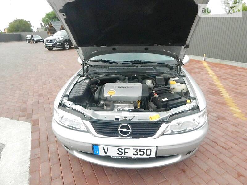 Седан Opel Vectra 2000 в Сарнах